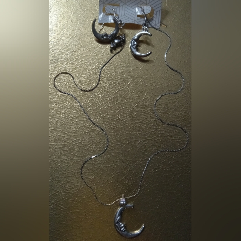 Silver Moon Pendant Necklace and Earring Set